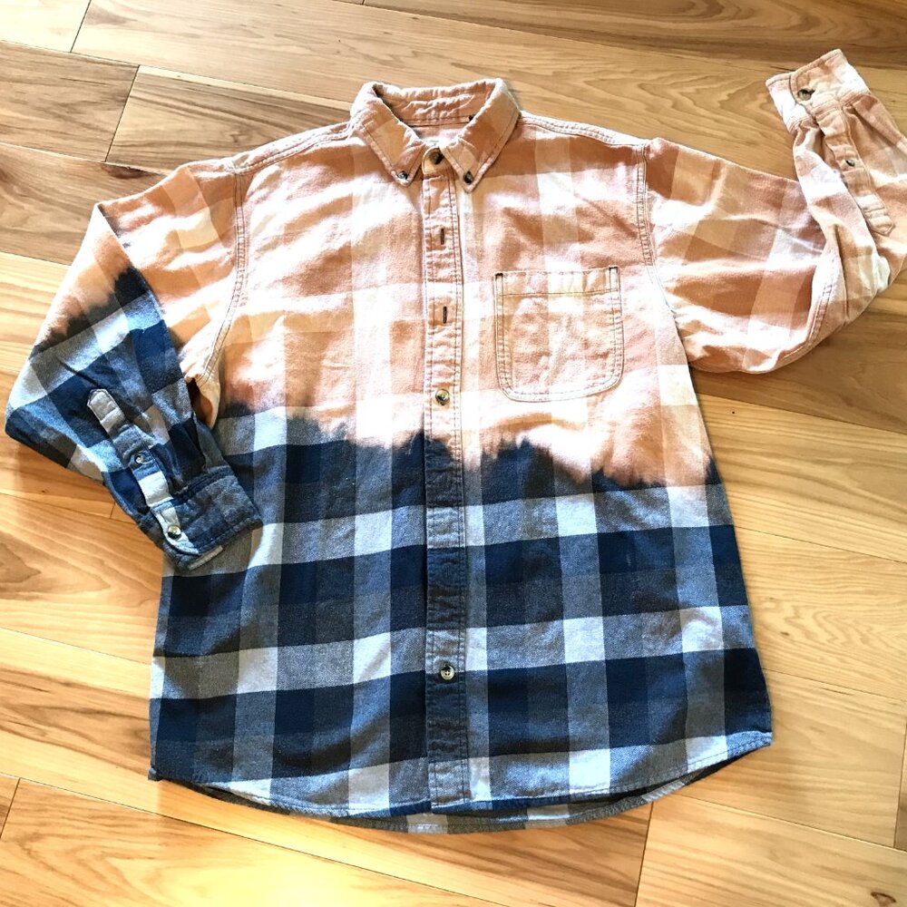 Bleached Flannel Shirt Autumn Upcycled, Painted Fall Leaves Size Large - Picture 11 of 12